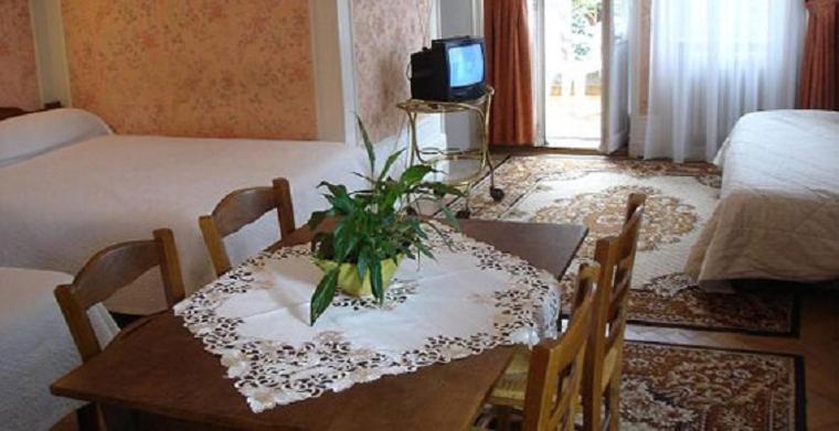 Montbéliard Hotel De France מראה חיצוני תמונה