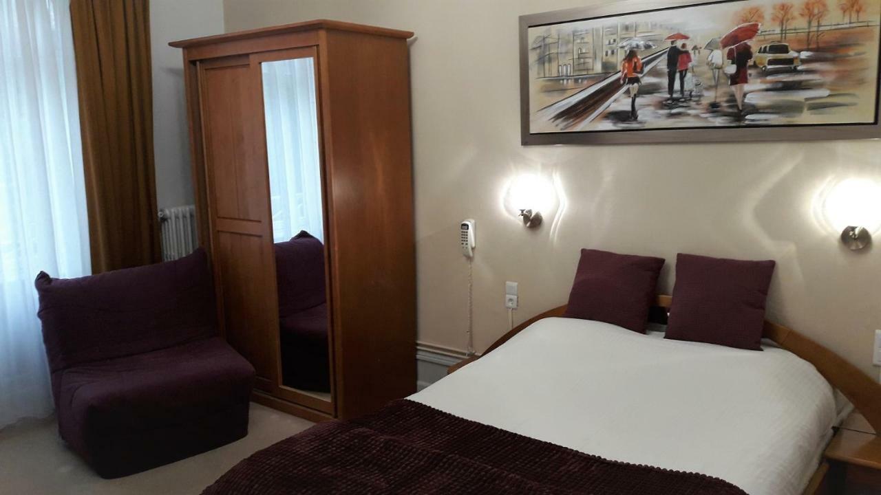 Montbéliard Hotel De France מראה חיצוני תמונה